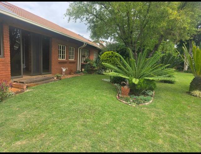 3 BEDROOM HOUSE FOR SALE IN MONTANA PARK